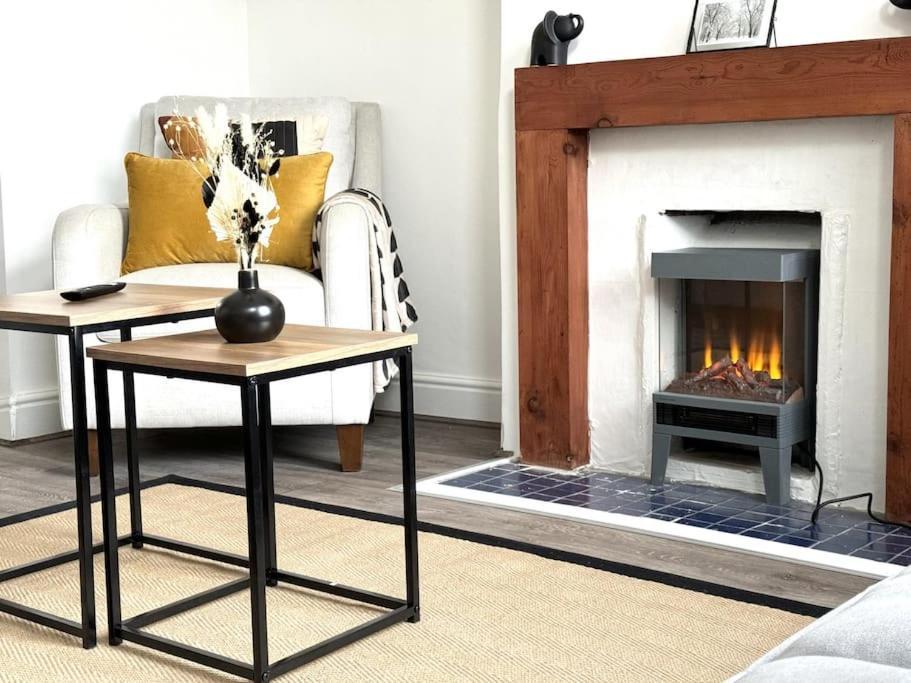 Stylish Home In York - Free Wifi & Parking - Close To Racecourse & City Centre Exterior photo